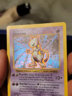 SHADOWLESS MEWTWO Base Set Holographic 10/102 Pokemon Card HOLO RARE 1995 - Image 5