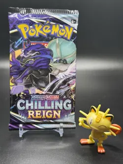 Pokemon Sword & Shield Chilling Reign Booster Pack 820650808470 - Image 1