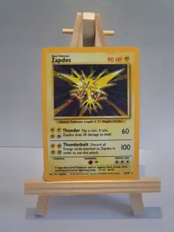 Zapdos 16/102 Pokemon Card TCG Base Set Unlimited Holo - Image 1