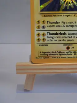 Zapdos 16/102 Pokemon Card TCG Base Set Unlimited Holo - Image 5