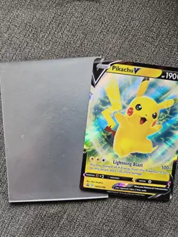 Pikachu V - SWSH198 Sword & Shield full art holo Rare Promo Pokemon TCG NM - Image 1