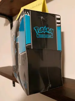 Black Bolt Elite Trainer Boxe ETB Brand New & Sealed Pokemon Tcg - Image 2