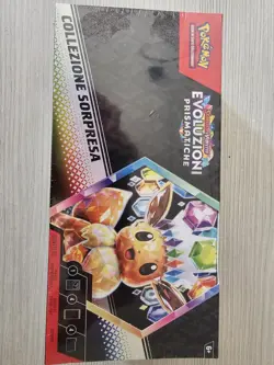 Pokemon Evoluzioni Prismatiche Collezione con Sorpresa Box Promo ITA Sigillato - Image 1
