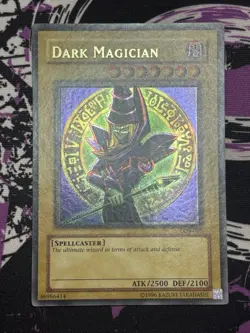 Yugioh Dark Magician LOB-005 Ultra Rare Unlimited NM Foil Shift Error - Image 2