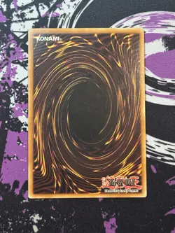 Yugioh Dark Magician LOB-005 Ultra Rare Unlimited NM Foil Shift Error - Image 4