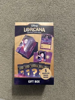 Ravensburger Disney Lorcana TCG: Elsa Gift Box - Image 1