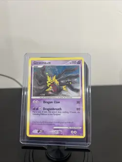 2009 Pokemon TCG Giratina Sparkle Holo 28/127 - Image 1