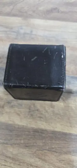 Magic the Gathering MTG Mana Flip Deck Box Ultra Pro BLACK Magnetic Pre Owned - Image 2