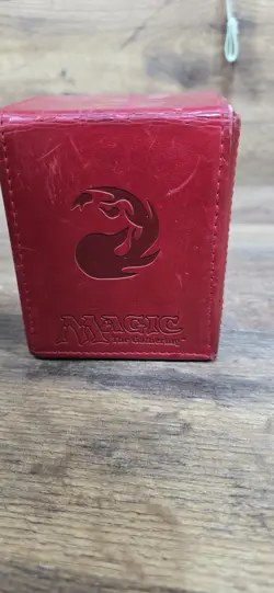 Magic the Gathering MTG Mana Flip Deck Box Ultra Pro RED Magnetic Pre Owned - Image 4