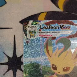 Pokemon TCG Leafeon VMAX Holo Card Evolving Skies 205/203 Near Mint Condition - Image 4