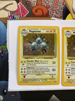 Magneton HOLOS lot of 2. 1999 pokemon 9/102 mp , 9/130 LP - Image 2