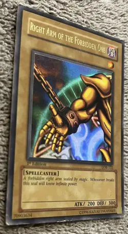 Ultra Rare - Yu-Gi-Oh! Right Arm of the Forbidden One – 1st Edition LOB-122 - Image 2