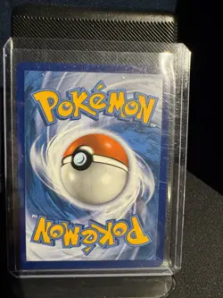 Pokemon TCG Flying Pikachu v Holo Card 006/025 Celebrations Series - Image 2