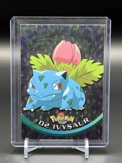 #02 Ivysaur - Textured Holofoil - Pokemon Topps Card - Black Logo - Image 1