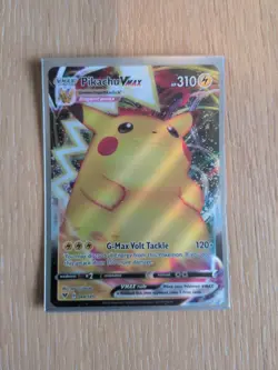 Pokemon Pikachu TCG VMAX Vivid Voltage Holo Ultra Rare Card 044/185 - Image 1