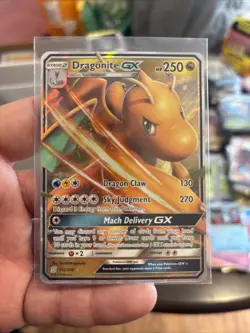 2019 Pokemon Dragonite GX 152/236 trading card - Image 1