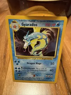 Pokemon TCG Base Set Gyarados Holo Card 6/102 Rare - Image 1