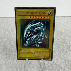 Yu-Gi-Oh SDK-001 Blue-Eyes White Dragon Ultra Rare Starter Deck Kaiba Holo Card - Image 1