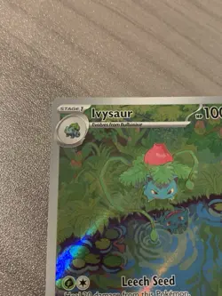 Ivysaur 167/165 Scarlet & Violet 151 Illustration Rare Holo Pokemon Card - Image 3