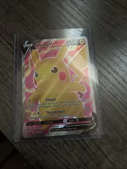 Pokemon TCG Vivid Voltage Pikachu v 170/185 Full Art Ultra Rare Card - Image 1