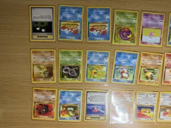 Pokemon Vintage Bundle Base Set Jungle/Fossil 23 Cards - Image 2