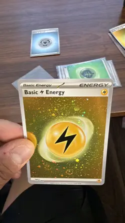 Basic Lightning Energy (Cosmos Holo) 004 Sve: 151 - Pokemon Card (4 Swirls) - Image 3