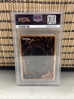 2022 YU-GI-OH! BATTLE OF CHAOS 1ST ED #EN001 DARK MAGICIAN PSA 8 - Image 2