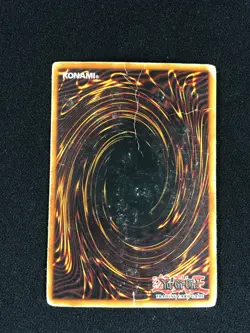 YUGIOH BLUE EYES WHITE DRAGON FL1-EN001 SECRET HP/CREASES - Image 2