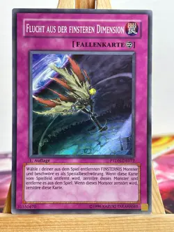 Flucht Aus Der Finsteren Dimension PTDN-DE072 Super Rare Deutsch NM YUGIOH - Image 1