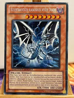 Niedertrachtiger Blauaugiger Weißer Drache YMP1-DE002 Secret Rare DE Poor YUGIOH - Image 1