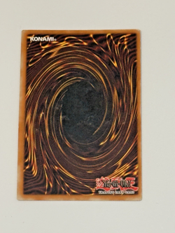 Blue-Eyes White Dragon SDK-001 Starter Deck: Kaiba,Unlimited, UTR, LP Condition - Image 3