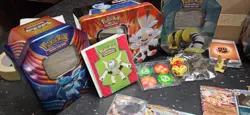 pokemon lot 1000+ cards including sealed packs, hits, dice, binder, etb holos - Image 4
