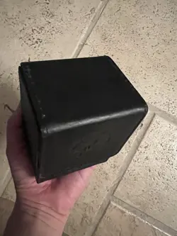 MTG Mana Flip Deck Box - Ultra Pro Black - Image 3