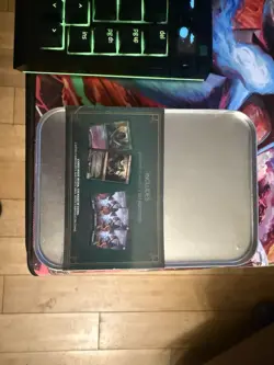 Magic the Gathering Lord of the Rings Tales of Middle-Earth Collector Tin - Image 5