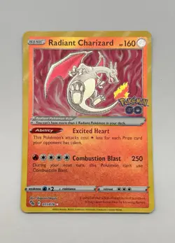 Radiant Charizard 011/078 Pokemon Go Holo NM-LP - Image 3