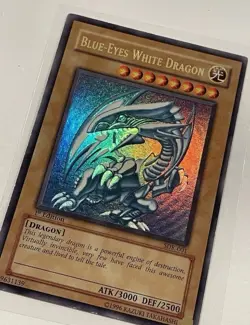 Blue-Eyes White Dragon SDK-001 1st Edition N.A. - LP - Holo Bleed 🩸 - Image 3