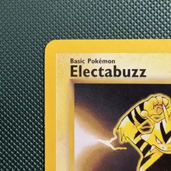 Pokemon Vintage Electabuzz 020/102 Base Set 1999 WotC Non-Holo Rare NM - Image 2