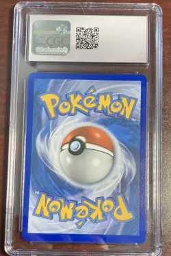 Pokemon CGC 10 Pikachu VMAX Ultra Rare Holo Swsh04 Vivid Voltage 044/185 2020 - Image 2
