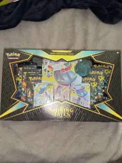 Pokemon TCG: Shining Fates Premium Collection Set [Shiny Crobat/Dragapult VMAX - Image 3