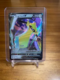 Aegislash V 126/185 Ultra Rare Sword Shield Vivid Voltage Pokemon TCG NM - Image 1