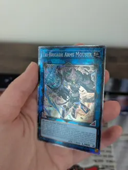 Tri-Brigade Arms Mouser-Starlight Rare-DOOD-EN051-1st Edition-Yugioh! - Image 4