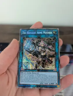 Tri-Brigade Arms Mouser-Starlight Rare-DOOD-EN051-1st Edition-Yugioh! - Image 5