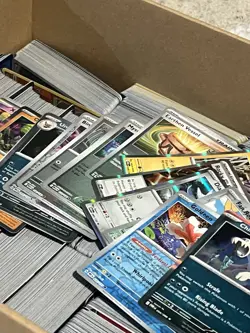 Pokemon Bulk Holo/ Reverse Holo English 1600+ Cards No energys - Image 3