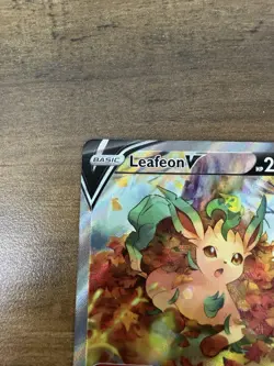 Leafeon V (Alt Full Art) Ultra Rare - 167/203 - Evolving Skies Pokemon 2021 - Image 2