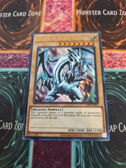 Yugioh Blue-Eyes White Dragon LOB-EN001 Ultra Rare Unlimited Near Mint - Image 1
