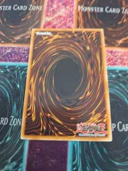 Yugioh Blue-Eyes White Dragon LOB-EN001 Ultra Rare Unlimited Near Mint - Image 3