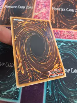 Yugioh Blue-Eyes White Dragon LOB-EN001 Ultra Rare Unlimited Near Mint - Image 4