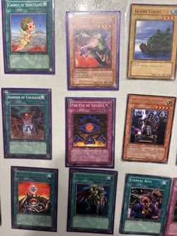Yu-Gi-Oh Bulk Lot 72 Cards Foil & Holo Vintage 1996 Played Condition TCG - Image 4