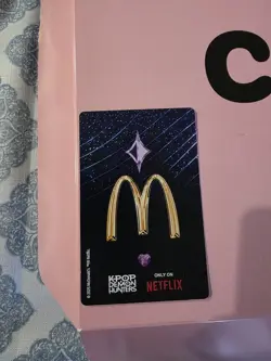 KPOP Demon HUNTERS Huntrix FOIL REFRACTOR MCDONALDS CARD - Image 2