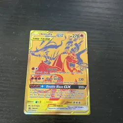 Pokemon TCG Reshiram & Charizard GX Sun & Moon Sm247 Holo Promo - Image 1